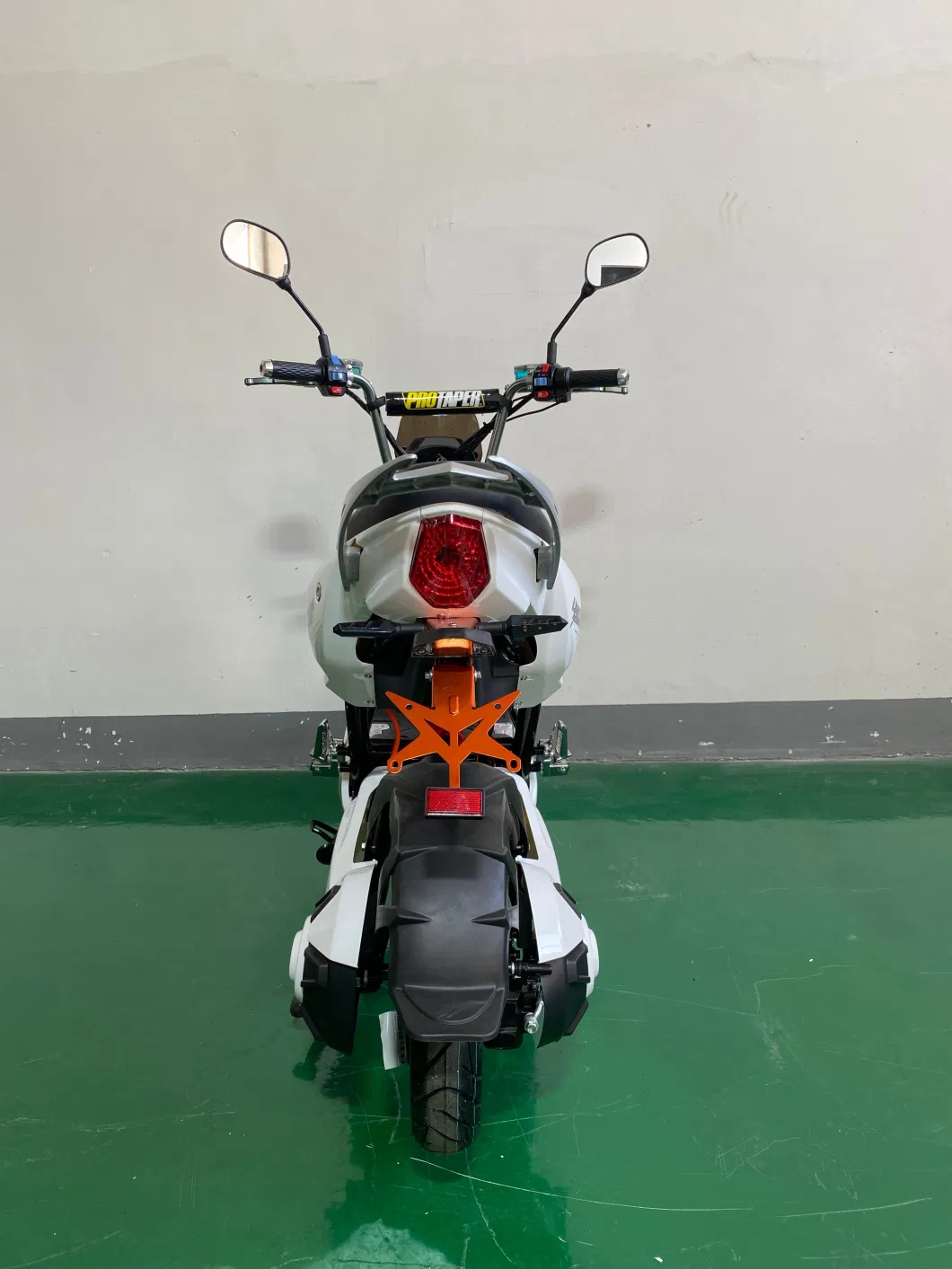 60V1200W Electric Scooter Kk-Xman with 60V20ah Lead-Acid or Lithium Battery